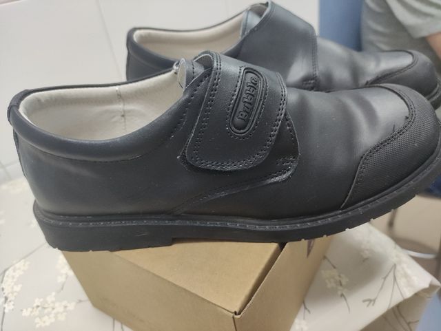 ZAPATOS ESCOLARES NEGROS 