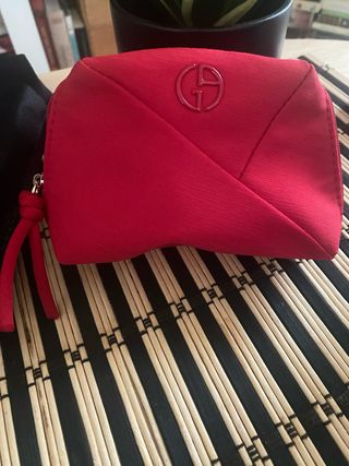 Neceser Armani en rojo Armani