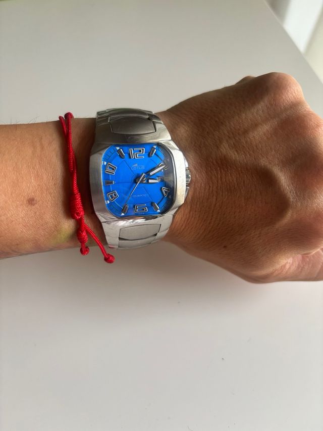 Reloj LOTUS