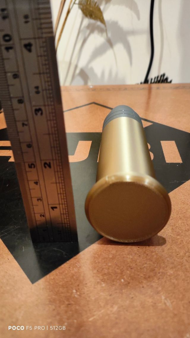 Figura decorativa 16 cm bala 22 lr 