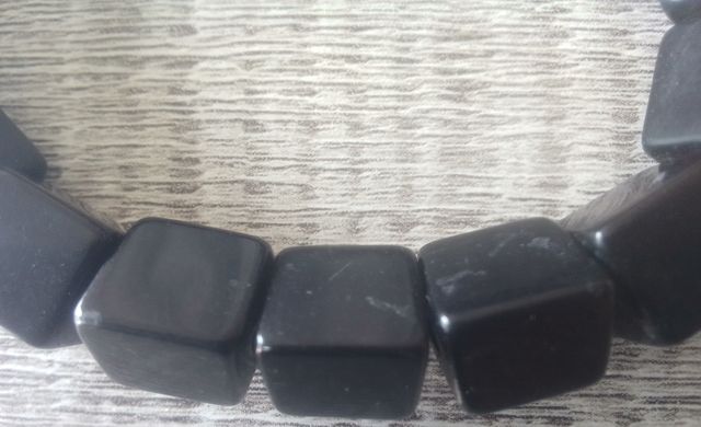 Pulsera cuadrada de baquelita negra