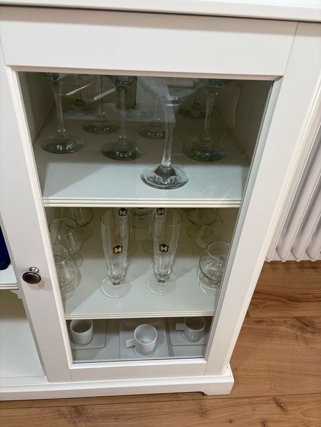 Aparador lacado en blanco