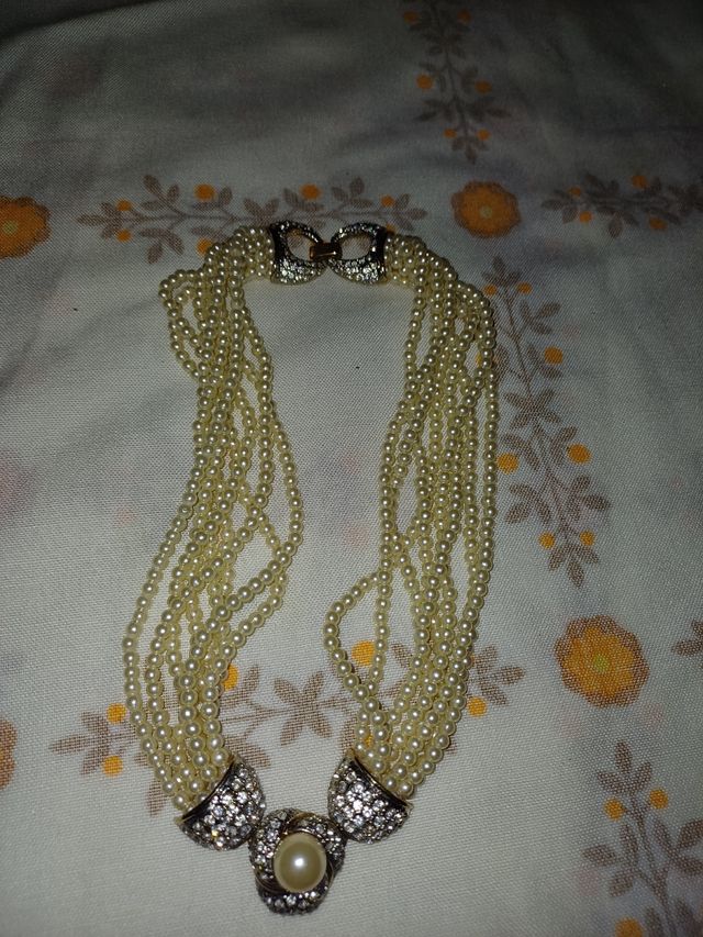 Collar vintage de perlas pequeñas