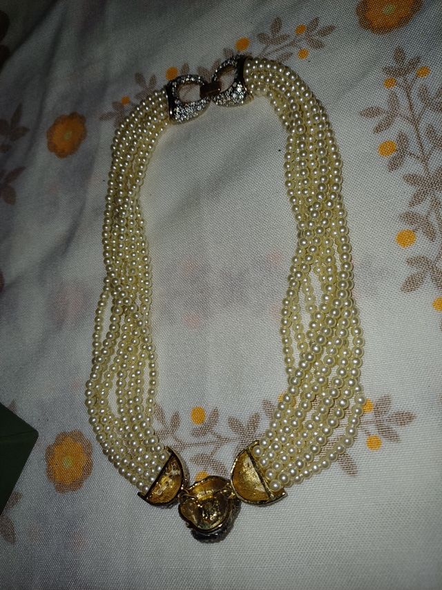 Collar vintage de perlas pequeñas