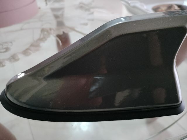 Antenna pinna di squalo universale