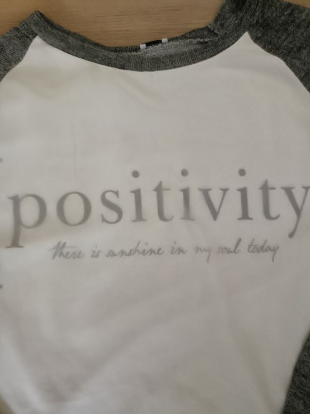 Jersey primavera mujer. Frase positiva