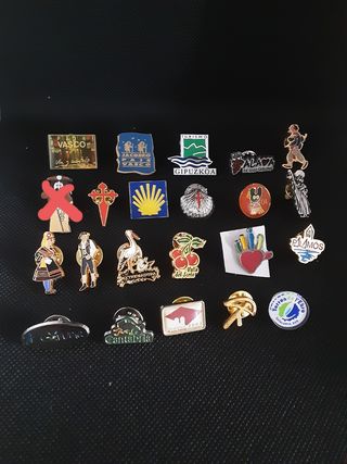 Pins de distintos lugares de España