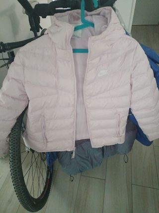 Plumas nike