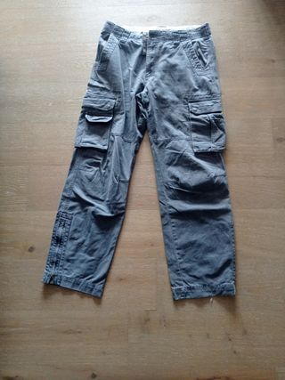 Pantalón militar gris