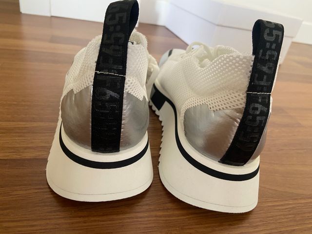 sneakers ultra leggera