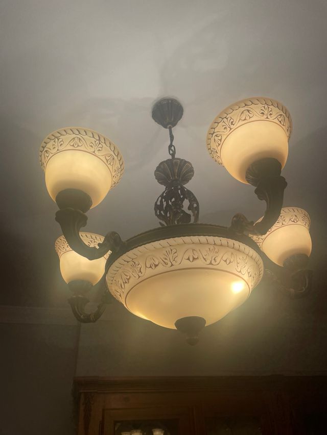 Dos lámparas de salón