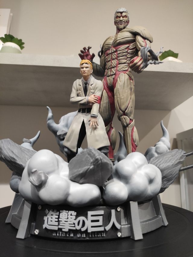 Reiner - Attack on Titan Action figure