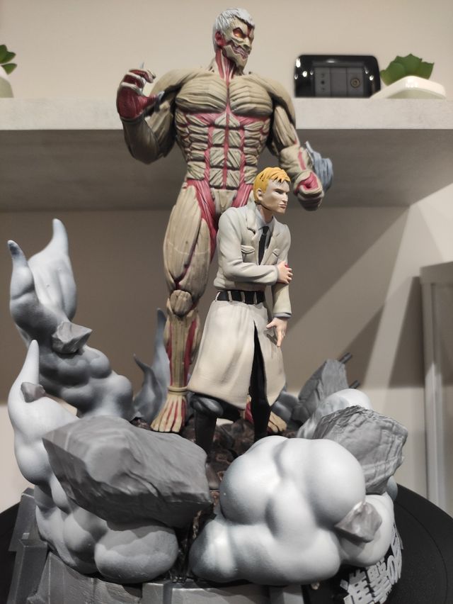 Reiner - Attack on Titan Action figure