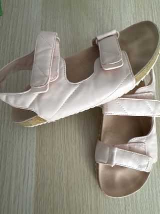 Sandalia rosa niña