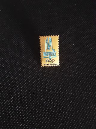 Pin Olimpiadas estilo sello