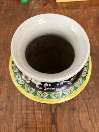 Jarrón japonés vintage de estilo Familia Negra