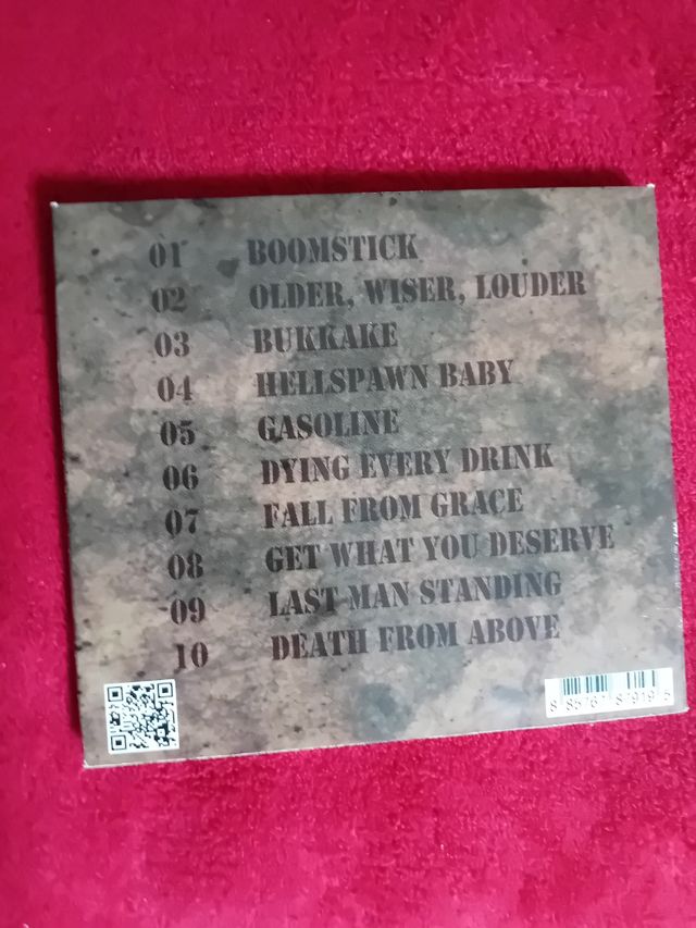 CD Revolvo Older wiser louder