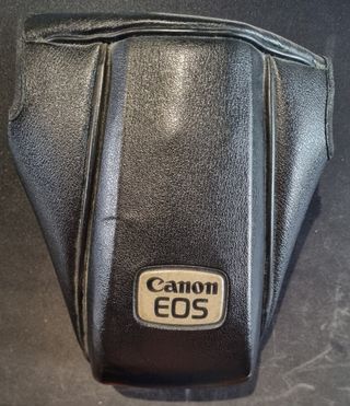 Cámara analógica Canon EOS 650 con Objetivo 35-105