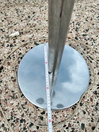 Lámpara de pie antigua de metal cromado 4 brazos