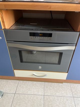 Horno Compacto con microondas 