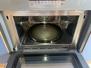 Horno Compacto con microondas 