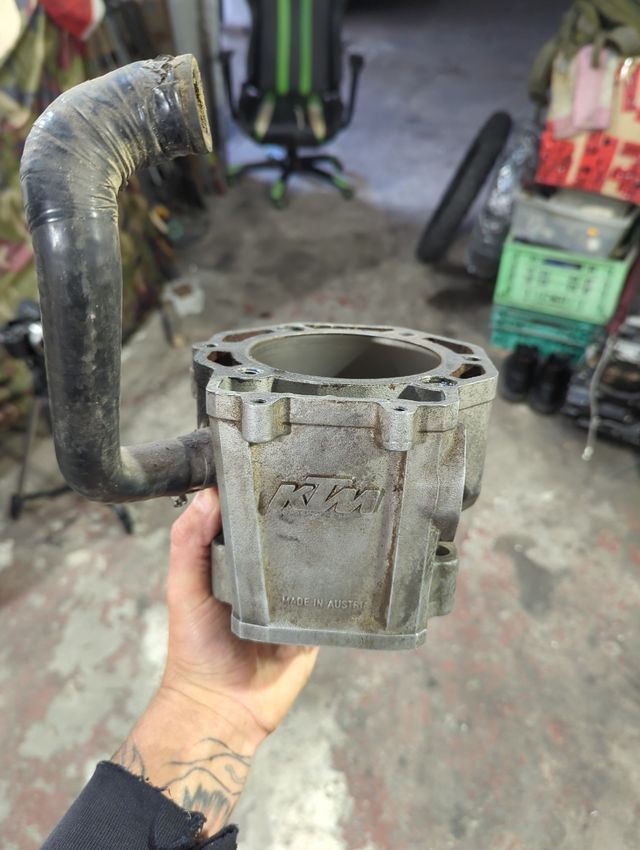 Cilindro ktm lc4 640 1999