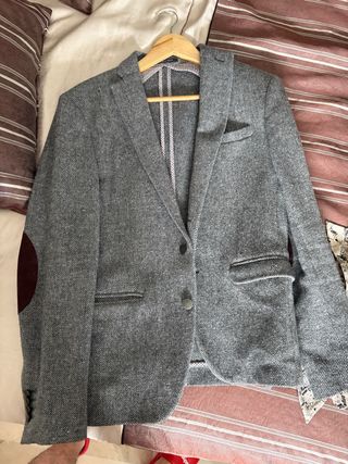 Americana zara talla 48