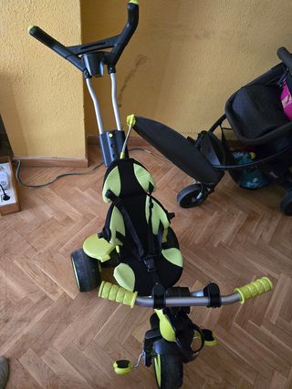 Triciclo con respaldo reclinable