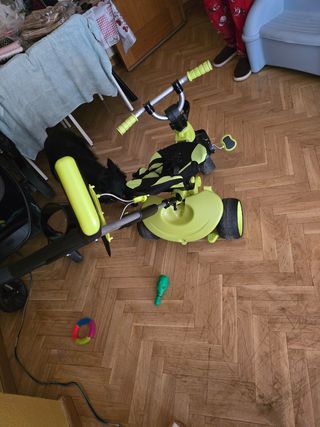 Triciclo con respaldo reclinable