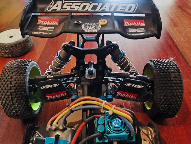 Team Associated RC10 Listo para competir !!