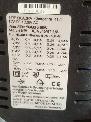 Cargador de batería y comprobador
