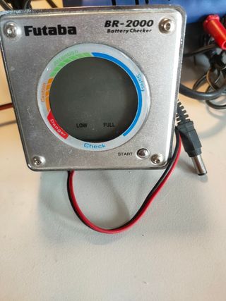Cargador de batería y comprobador