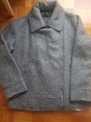Chaqueta tipo biker color gris talla S