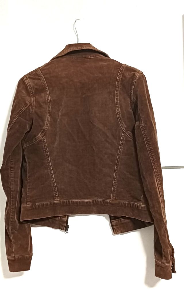 Chaqueta de Pana Marrón de Berska