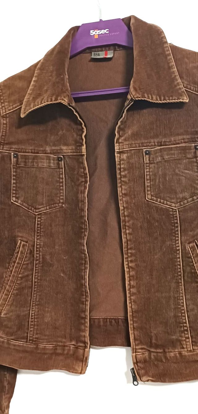 Chaqueta de Pana Marrón de Berska