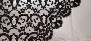 Antigua mantilla de blonda.