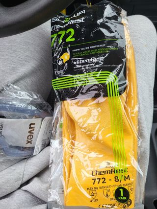 Guantes protección química nuevo sin despreciar.