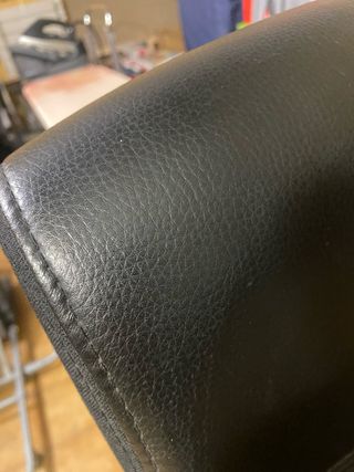 silla de oficina con ruedas