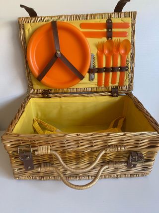 Cesta da picnic in vimini