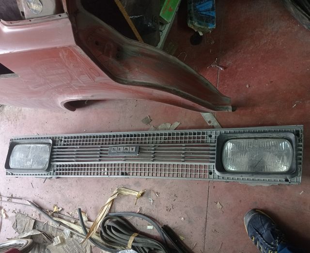 Rejilla mini usada y Seat clásico