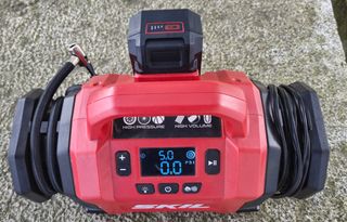 Compressor de ar sem fio SKIL ref° 3153