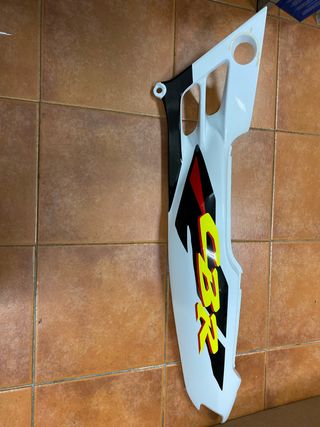 Tapa lateral izquierda Honda CBR600F 1996