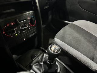 Peugeot 207 1.4VTi 95CV Gasolina Etiq C