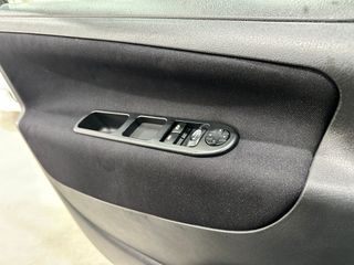 Peugeot 207 1.4VTi 95CV Gasolina Etiq C