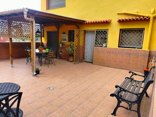 Casa Espaciosa en Piera