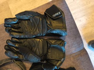 Guantes moto Alpinestars.
