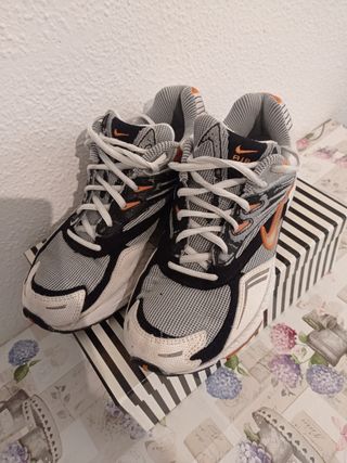 DEPORTIVOS NIKE 41