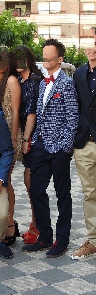 Chaqueta y pantalón combinado,muy juvenil.