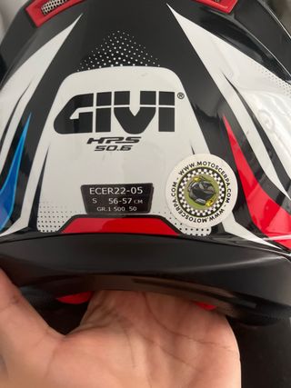 Casco givi hombre