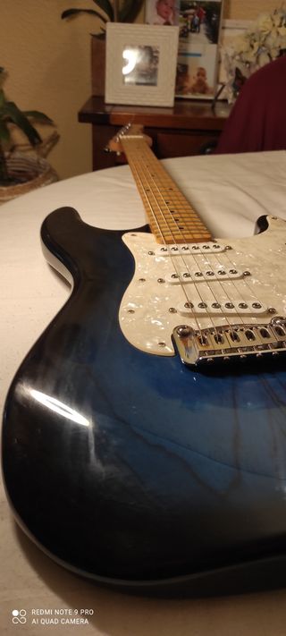 STRATOCASTER GL tributo